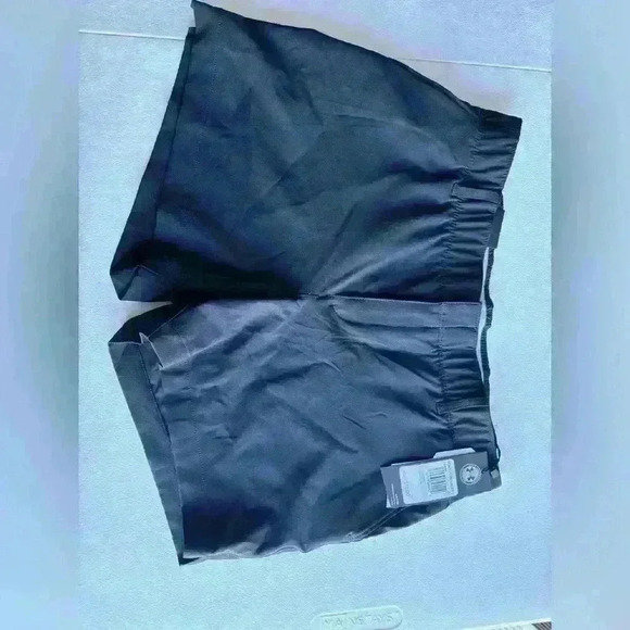 Under armour heat gear shorts NWT size 8 2016 - Picture 1 of 5